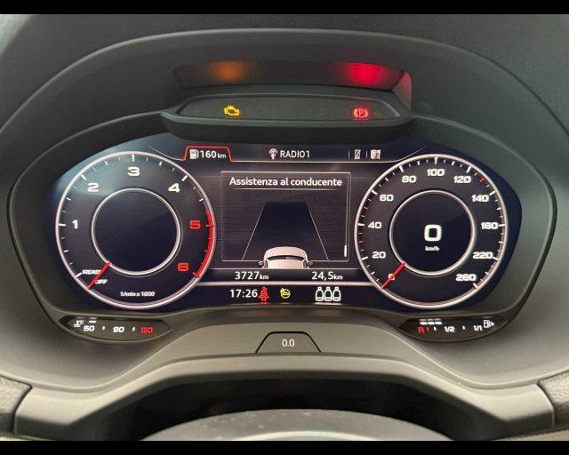 AUDI Q2 30 TDI Business Advanced