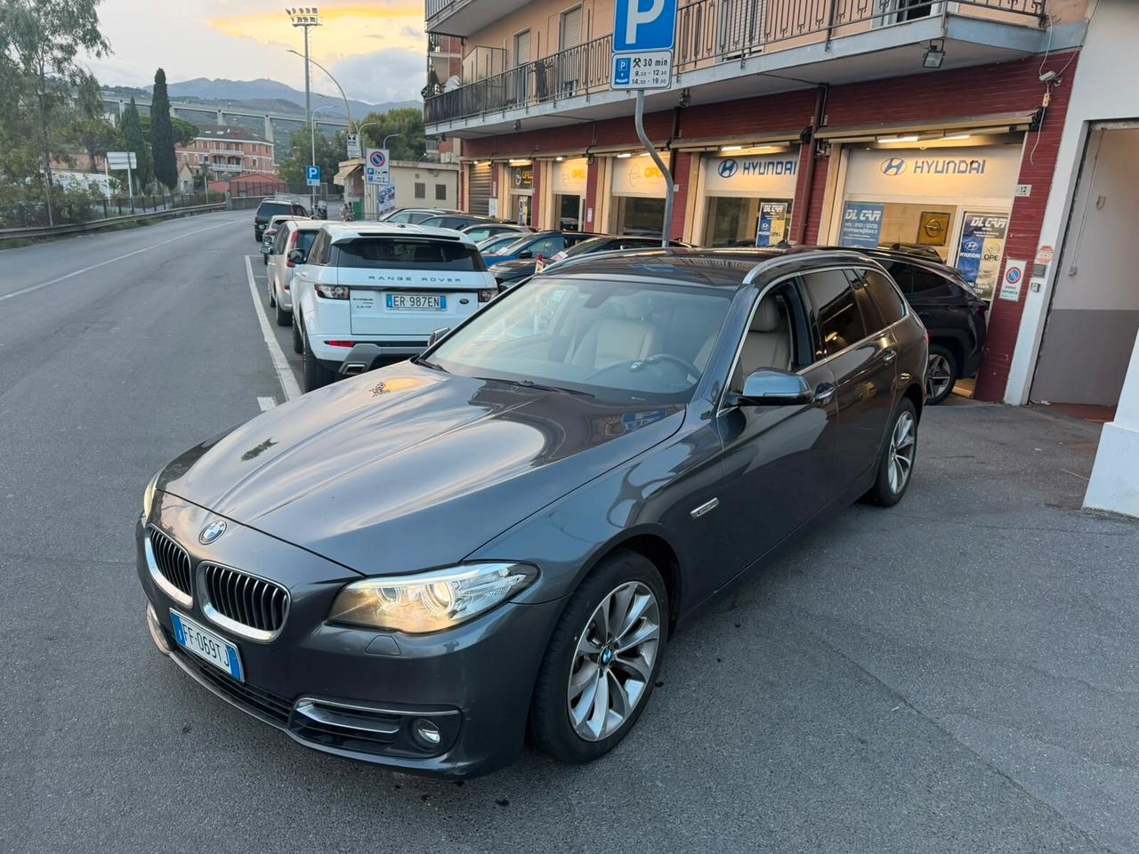 Bmw 520 520d xDrive Touring Luxury