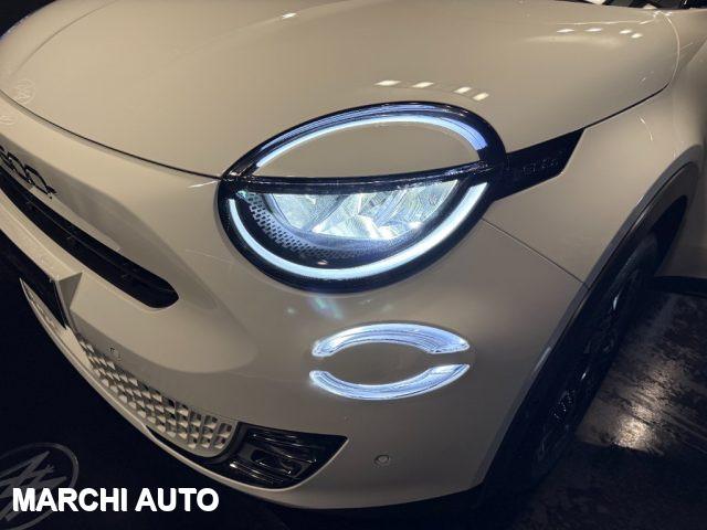 FIAT 600 Hybrid 110 CV DCT MHEV La Prima II