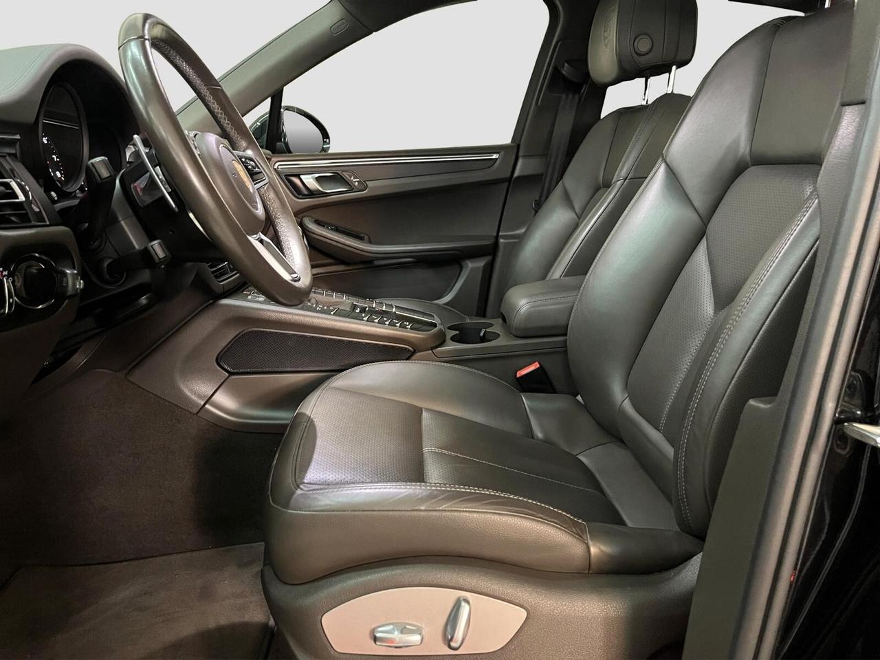 Porsche Macan 2.0 Benzina 245 cv pdk Tetto 2021
