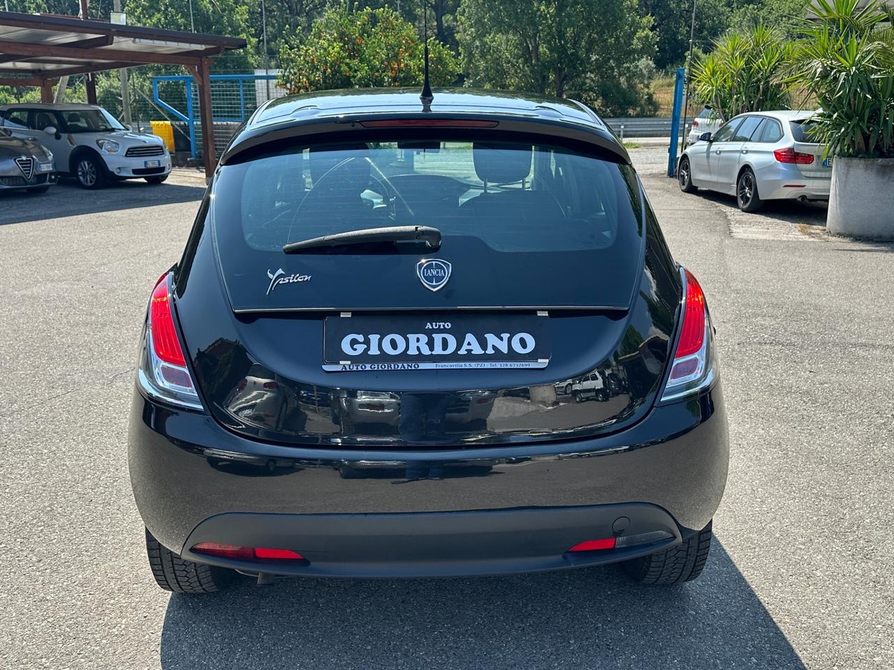 Lancia Ypsilon 1.2 69 CV 5 porte S&S Silver