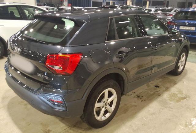 AUDI Q2 35 TFSI Business