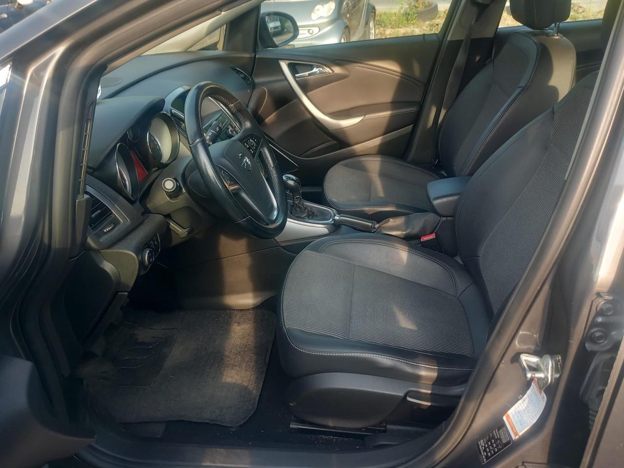 Opel Astra 1.7 CDTI 110CV Sports Tourer Cosmo