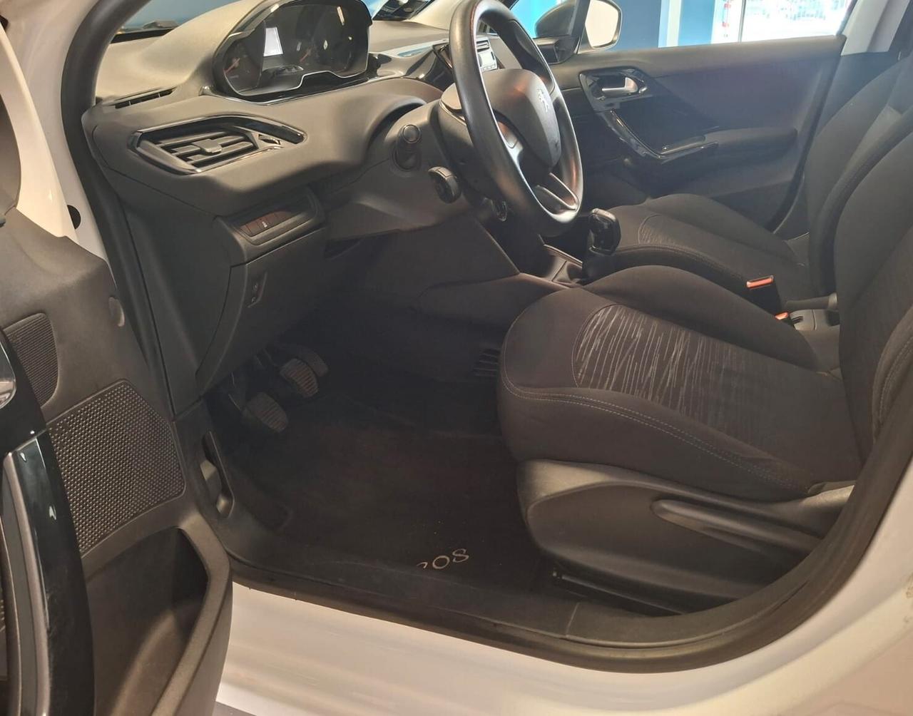 Peugeot 208 1.2 VTi 82 CV 5 porte Allure