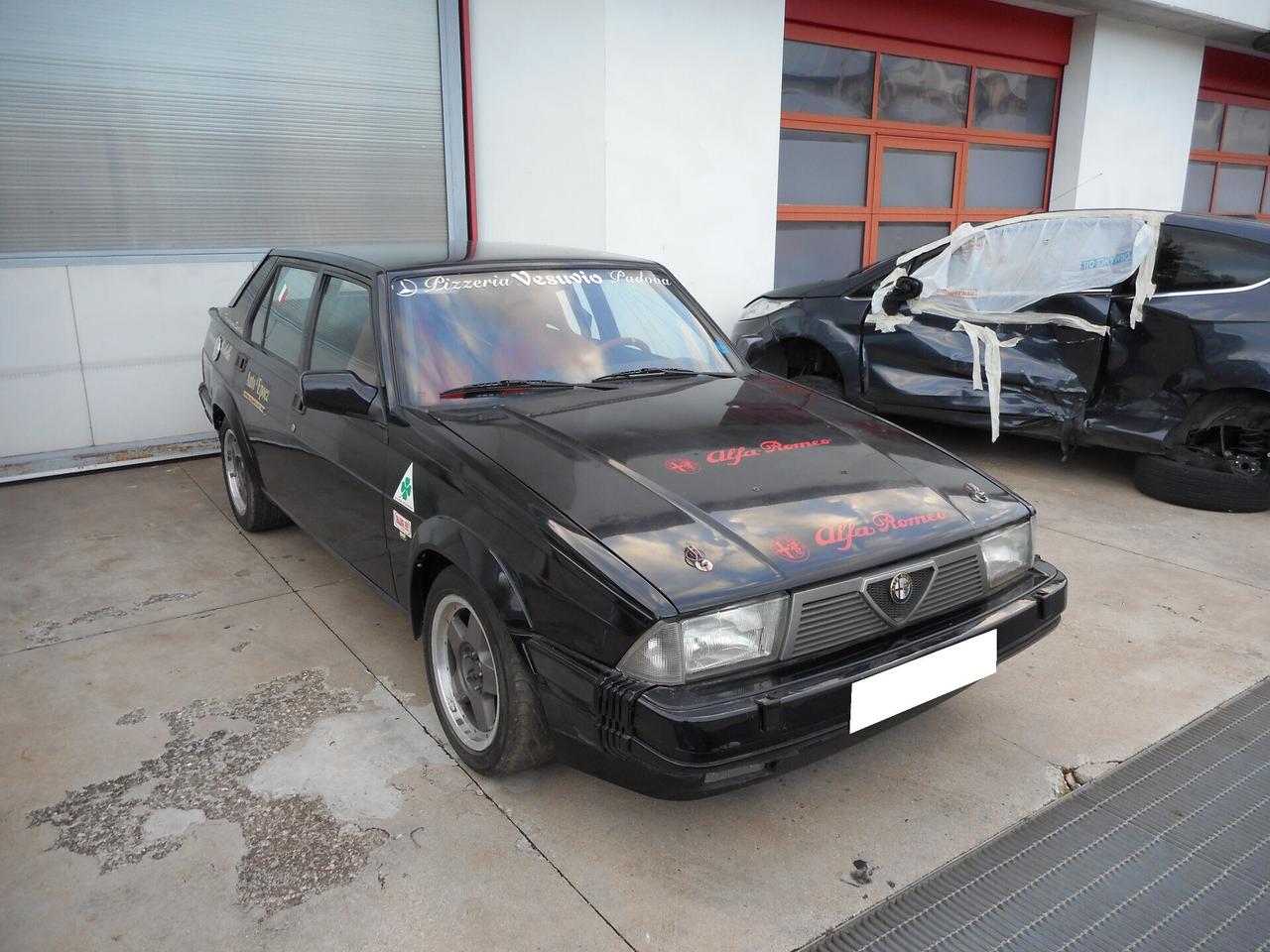 Alfa Romeo 75 Milano 2.5 V6