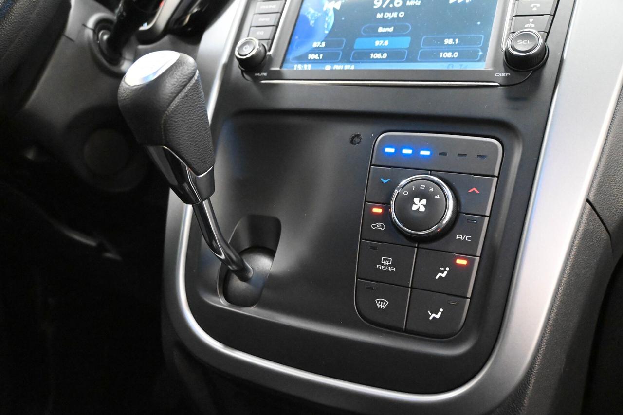 MAHINDRA KUV100 KUV100 1.2 VVT K8