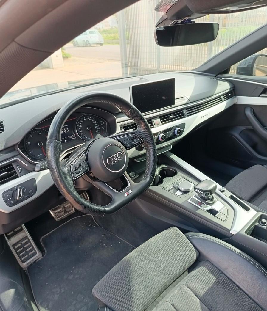 Audi A5 SPB 2.0 TDI 190 CV ultra S tronic S-Line interno/esterno