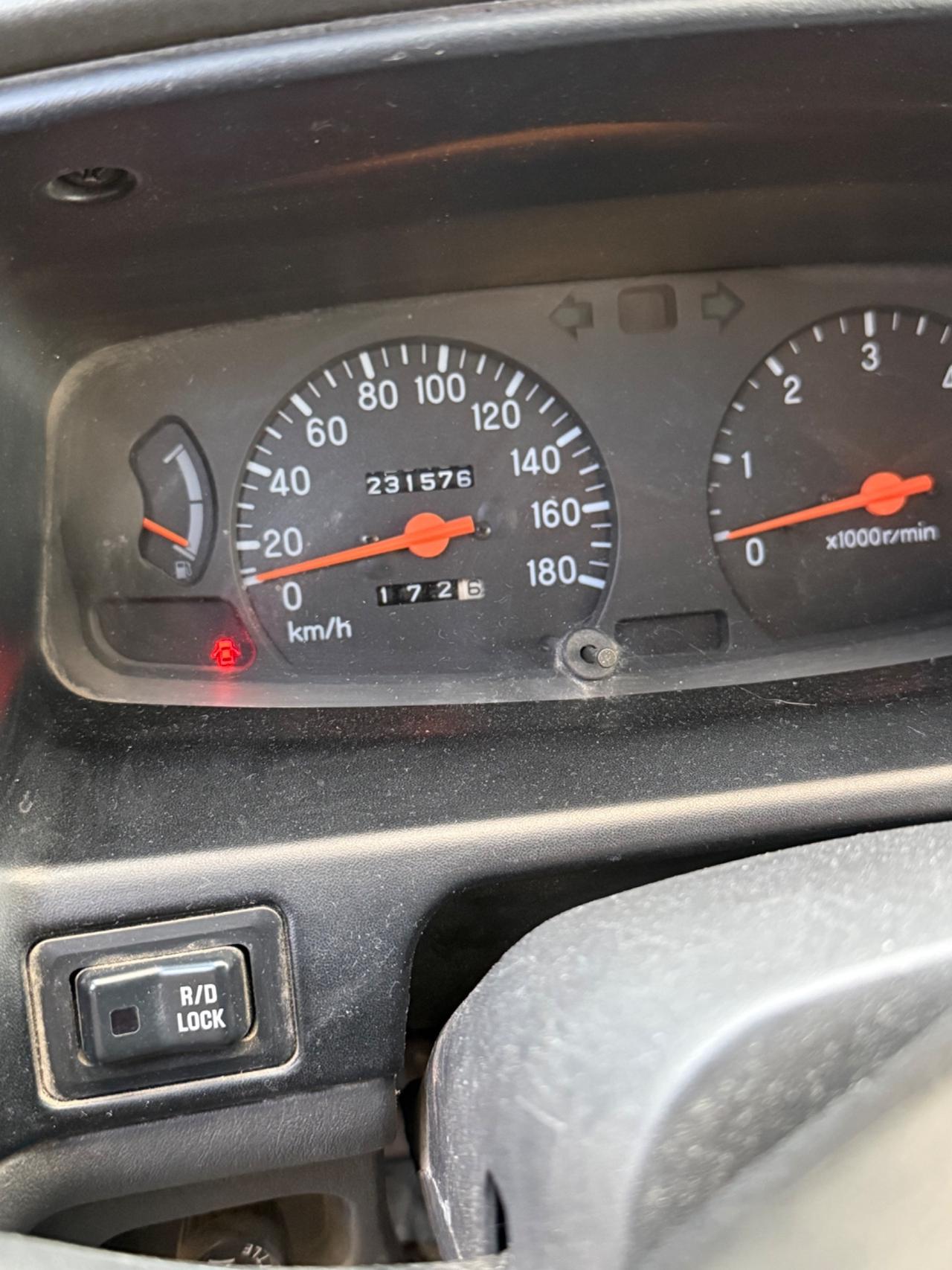 Mitsubishi L200 2.5 TDI 4WD Club Cab Pup. GLS Targ.