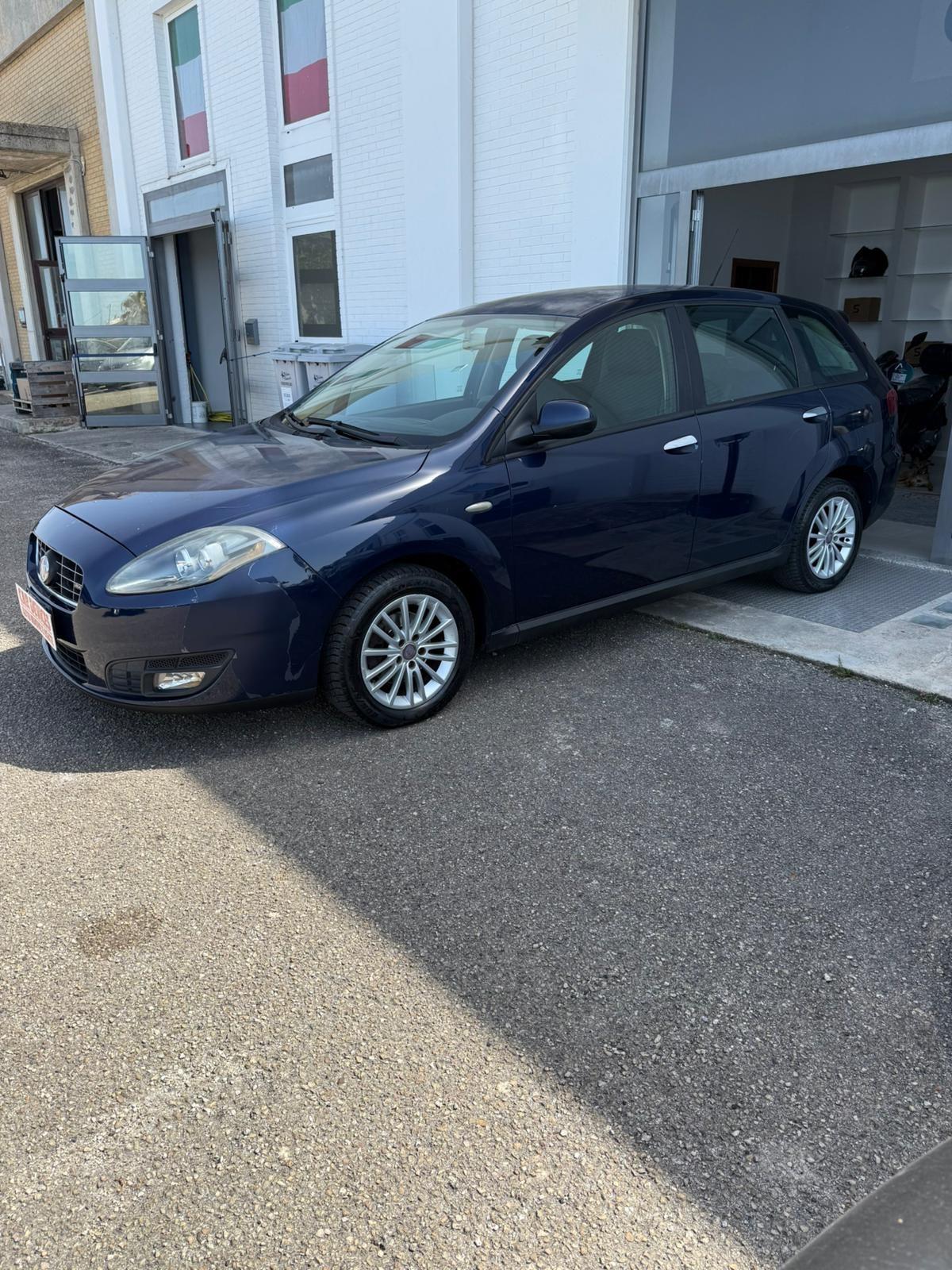 Fiat Croma 1.9 Multijet - NEOPATENTATI