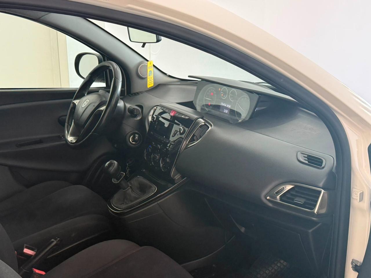 Lancia Ypsilon 1.2 69 CV 5 porte GPL Ecochic Platinum
