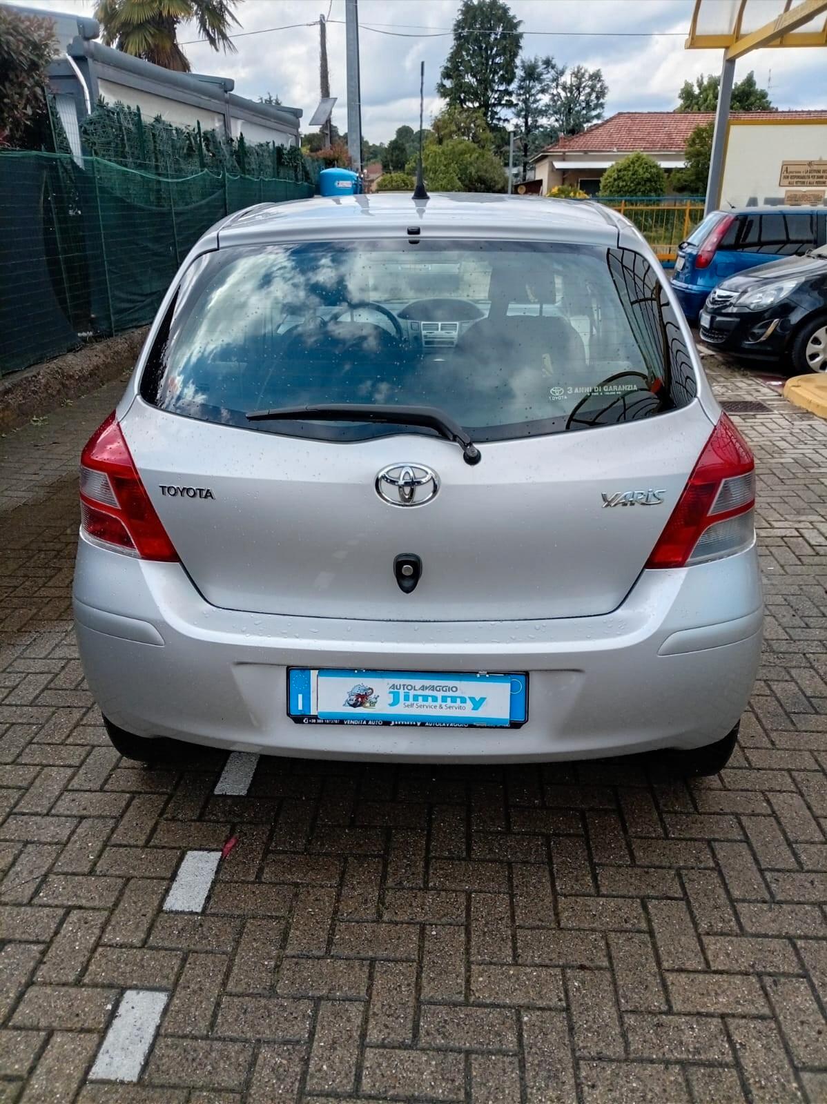 Toyota Yaris 1.0 5 porte Sol