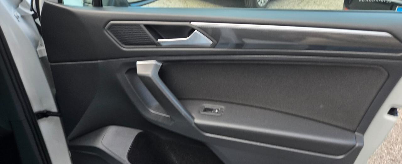 Volkswagen Tiguan Allspace 2.0 TDI SCR DSG R-Line