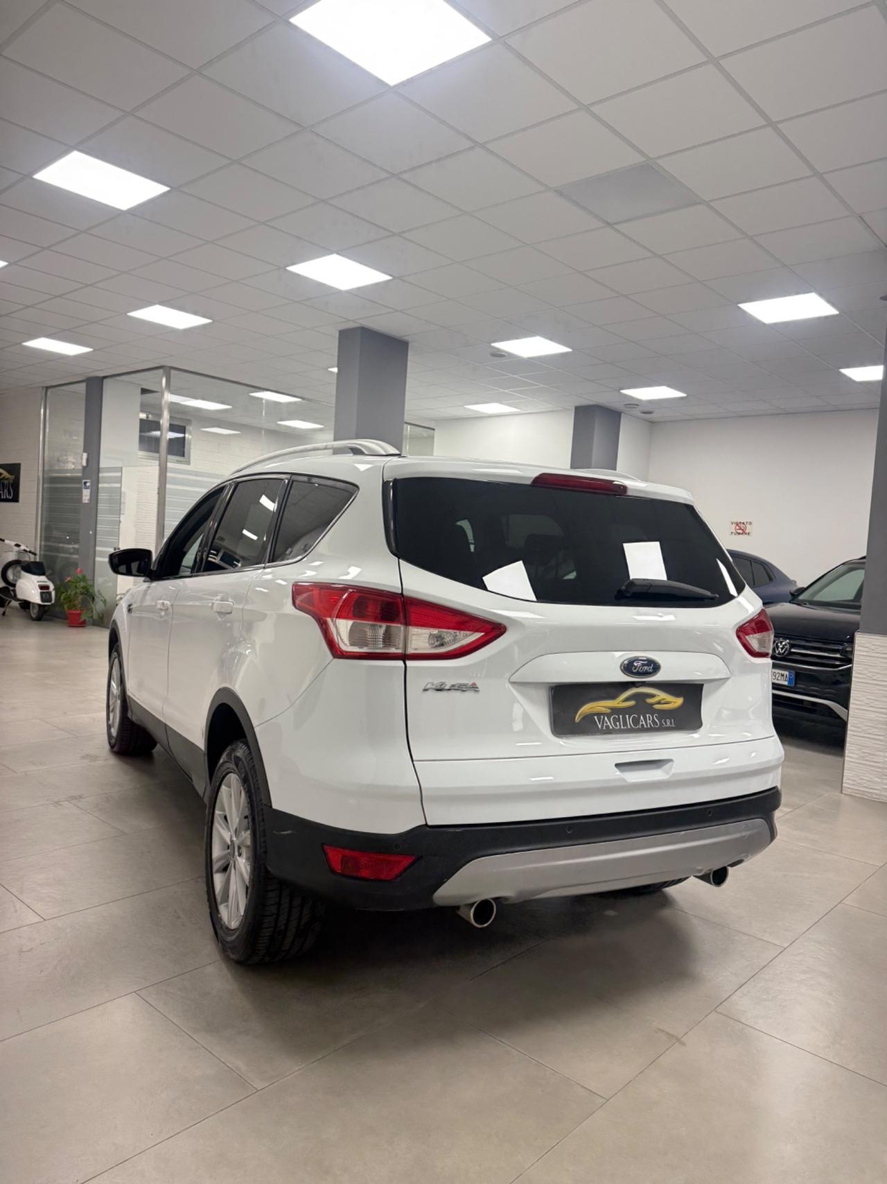 Ford Kuga 2.0 TDCI 150 CV S&S 4WD Powershift Titanium