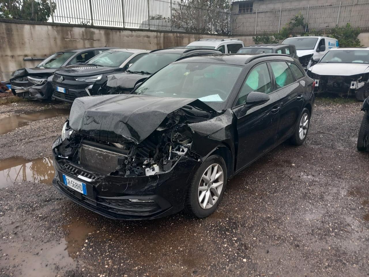 Seat Leon Sportstourer 2.0 TDI 150 CV DSG Business sinistrata