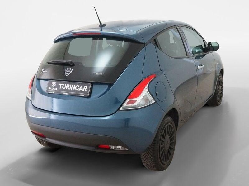 Lancia Ypsilon 1.0 FireFly 5 porte S&S Hybrid Silver