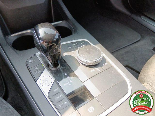 BMW 116 d 5p. Business Advantage Led Automatica