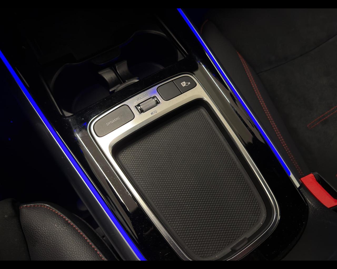 Mercedes-Benz Classe B (W247) - B 180 d Automatic AMG Line Premium