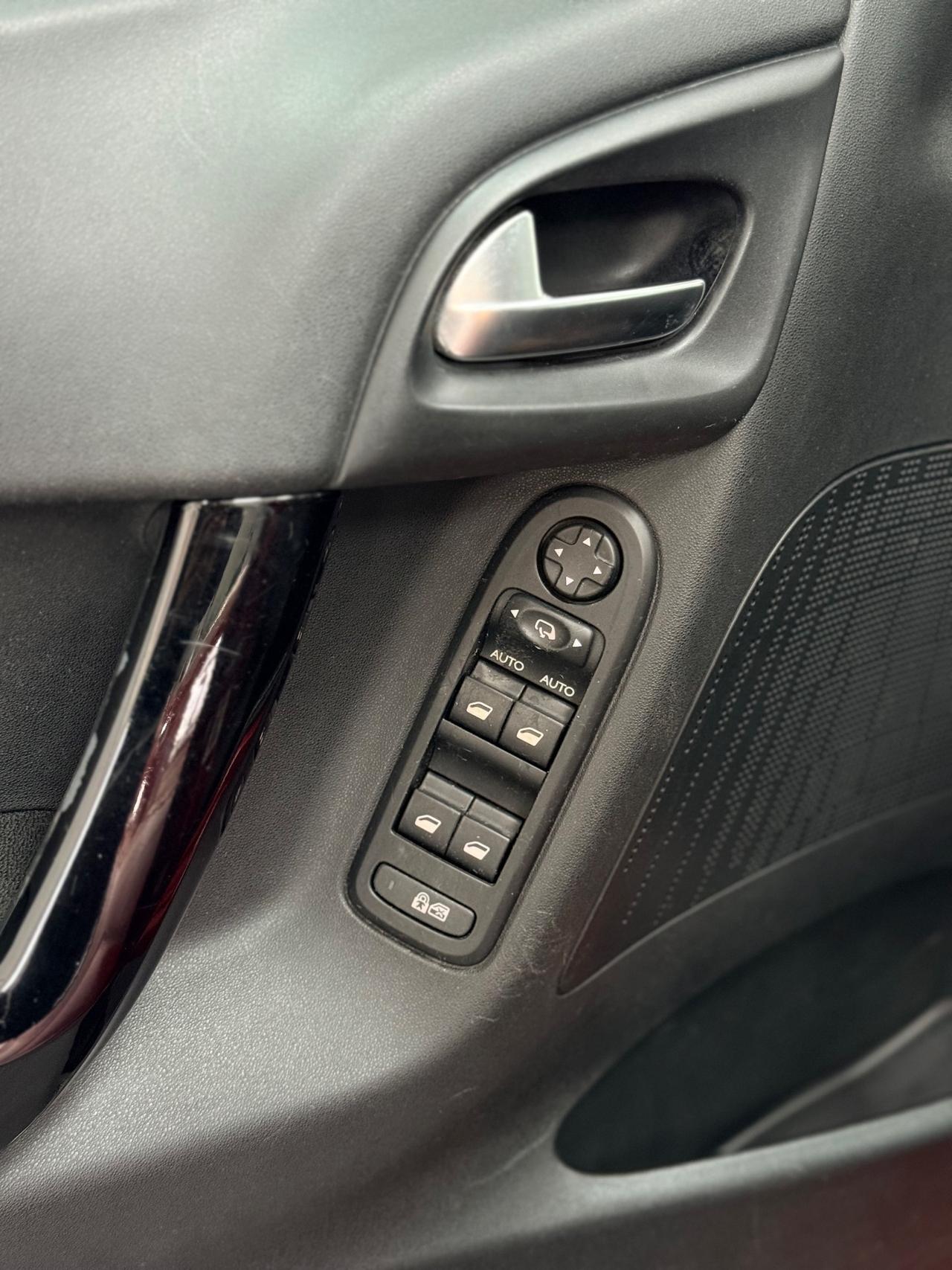 Citroen C3 1.4 HDi 70 Exclusive 10/2014 NEOPATENTATI EURO 5B