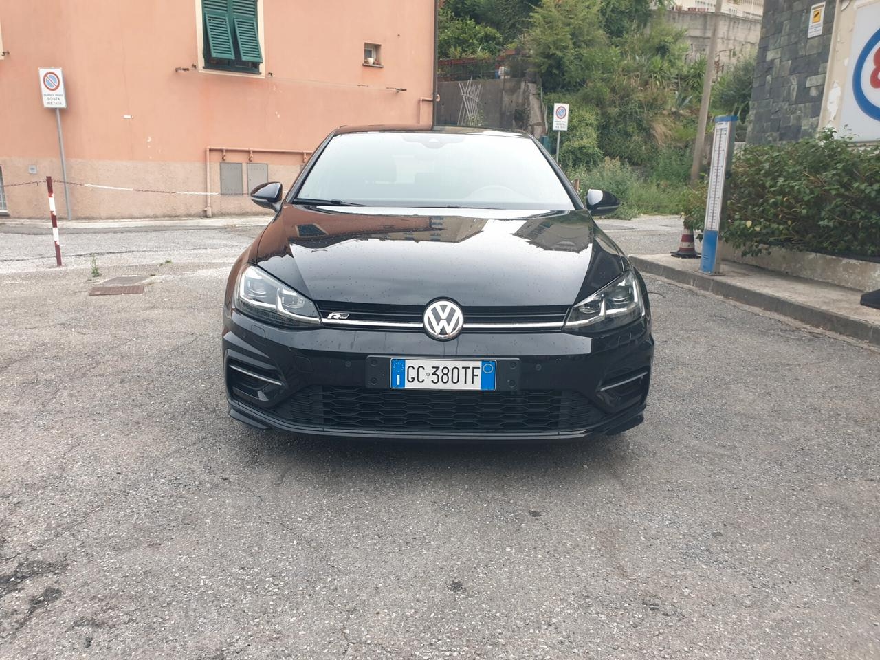 Volkswagen Golf 2.0 TDI DSG 5p. R LINE