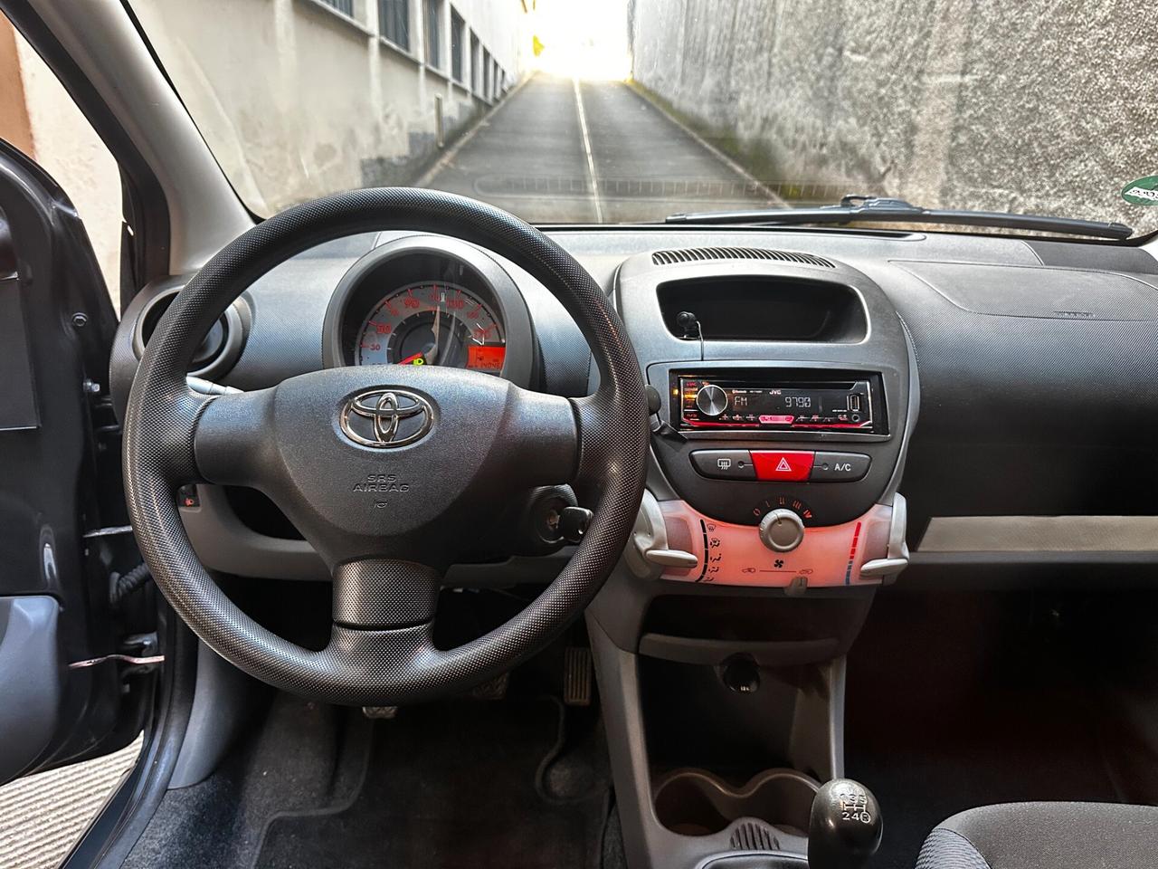 Toyota Aygo 1.0 12V VVT-i 5 porte Sound