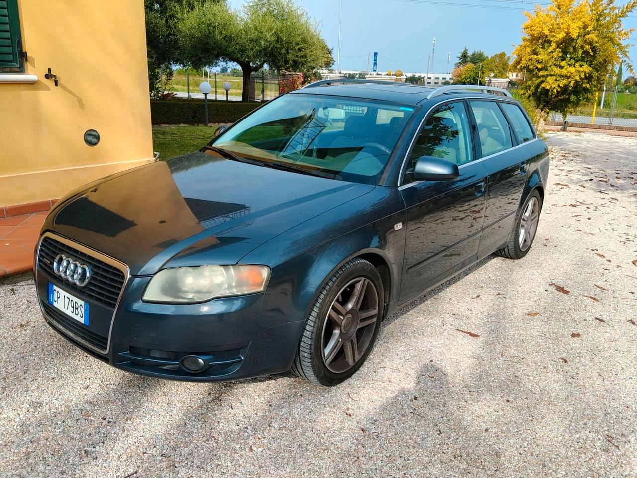 Audi A4 3.0 V6 TDI Avant quattro Top