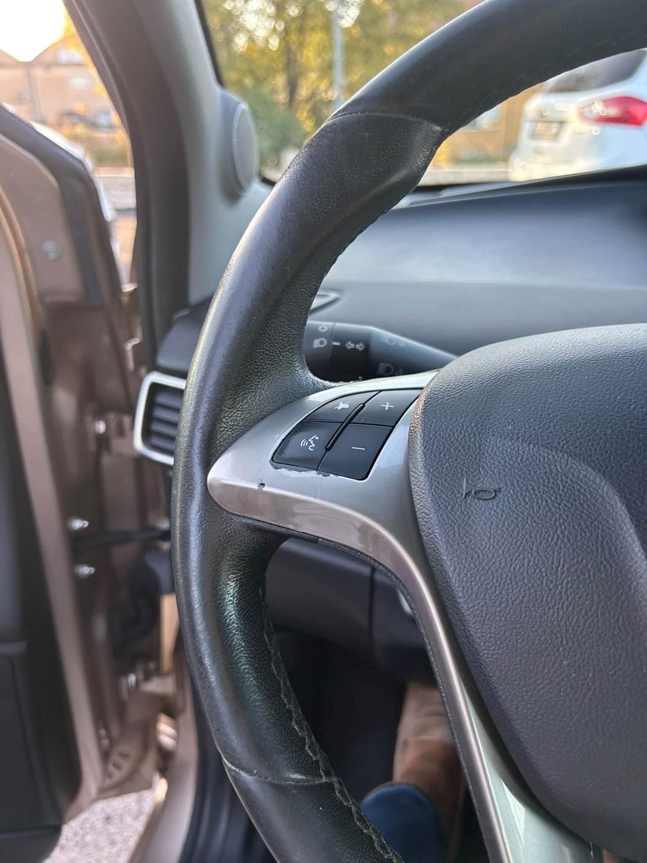 Lancia Ypsilon 1.2 69 CV 5 porte S&S Gold