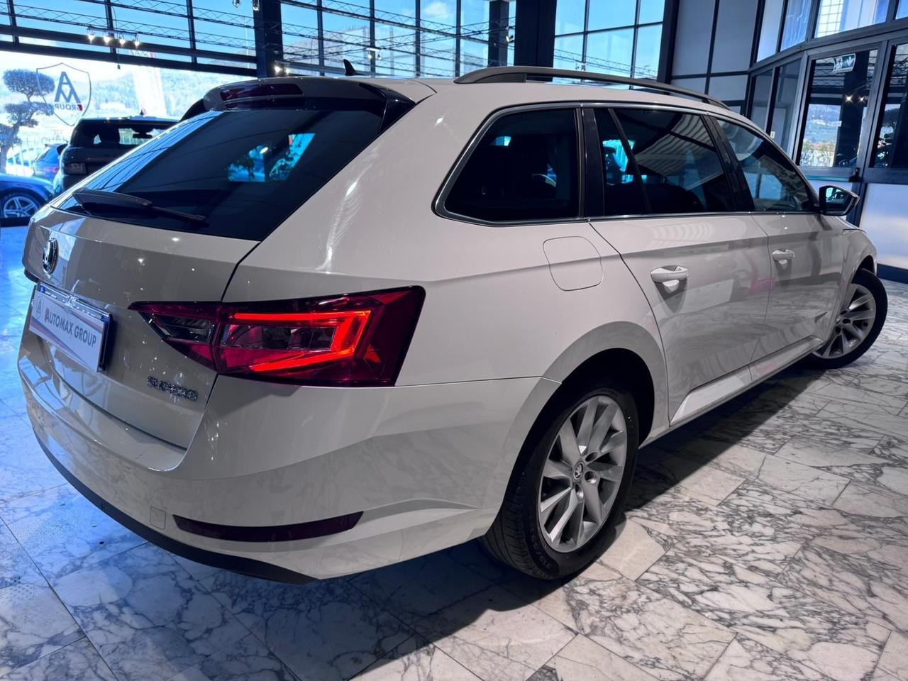 Skoda Superb 2.0 TDI 150 CV SCR DSG Wagon SportLine