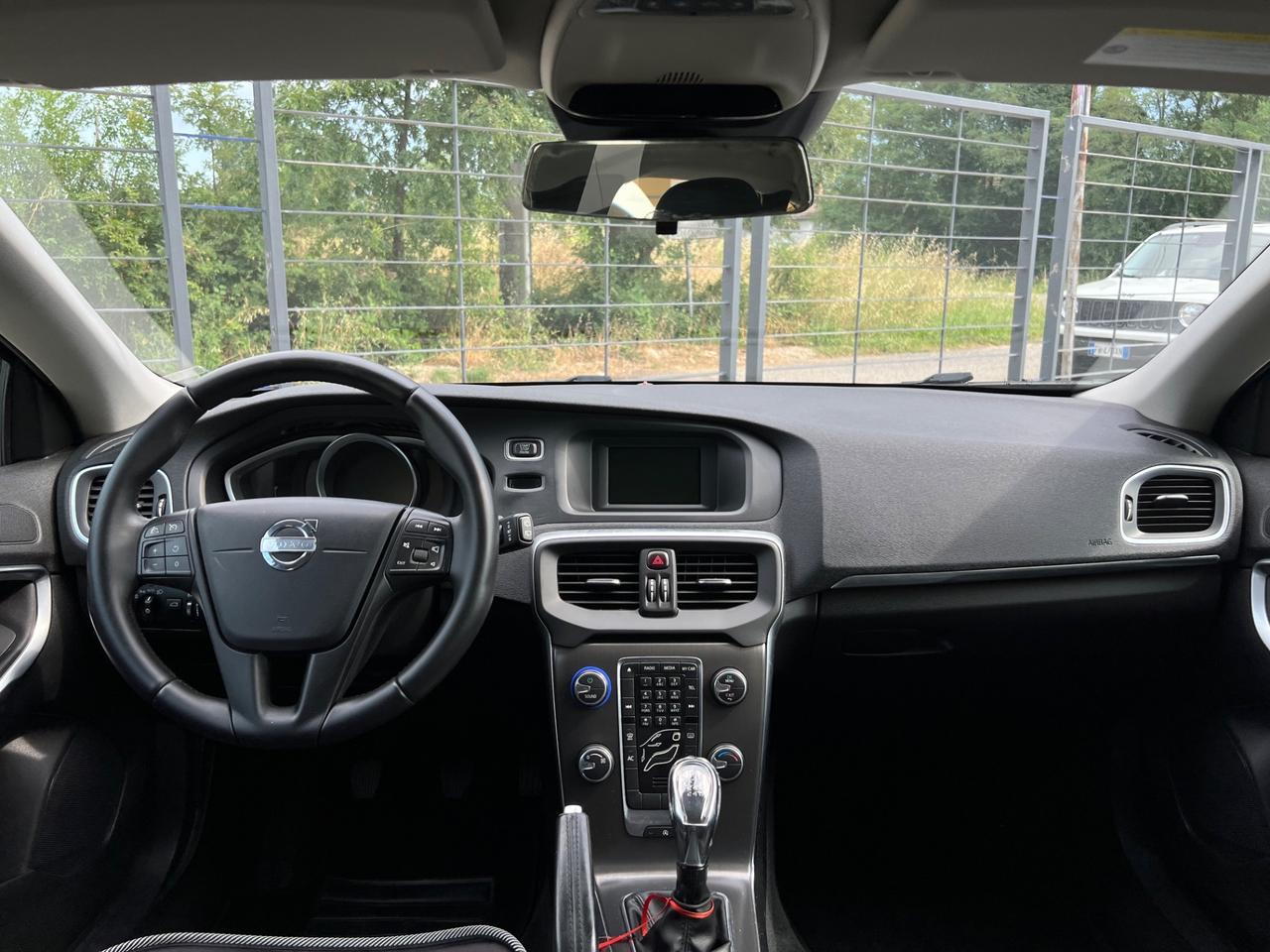 Volvo V40 D2 1.6 Summum N1