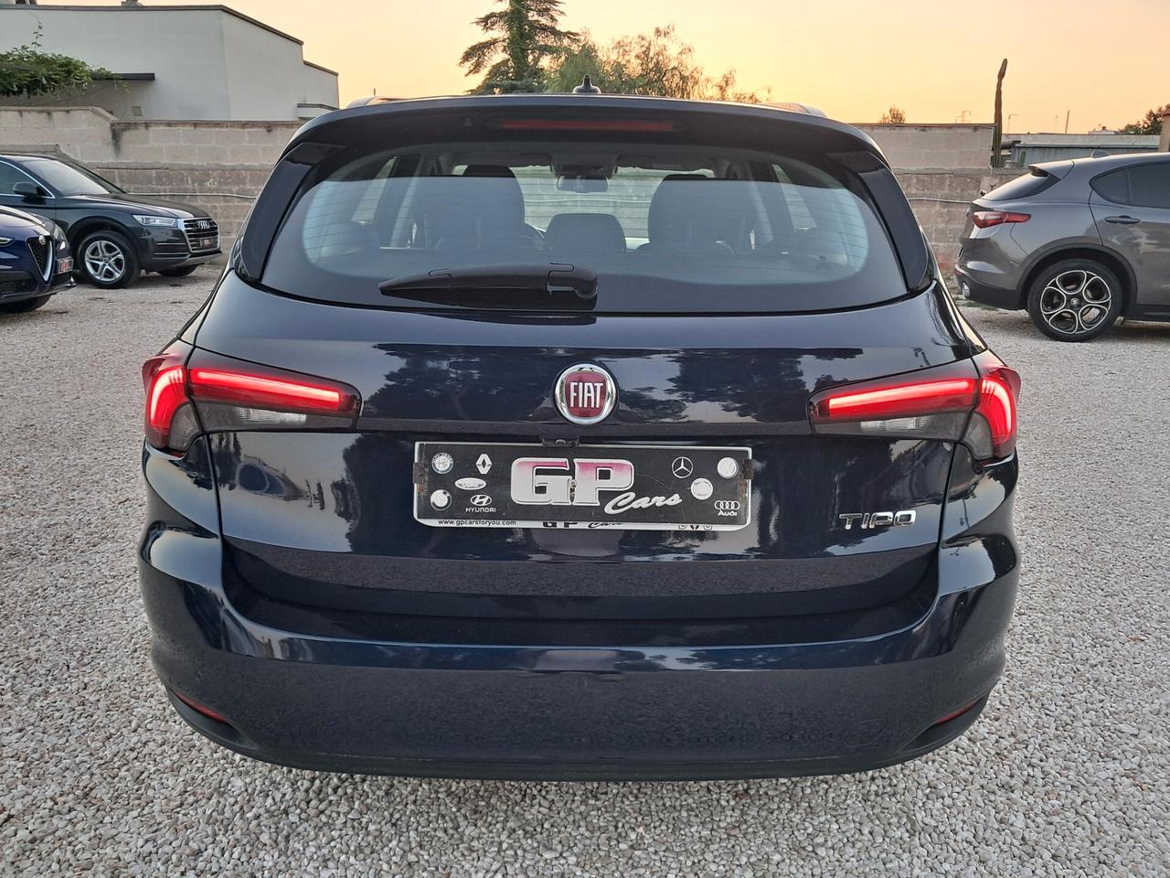 Fiat Tipo 1.6Mtj 120cv-Lounge*NAVI*LED*VIRTUAL