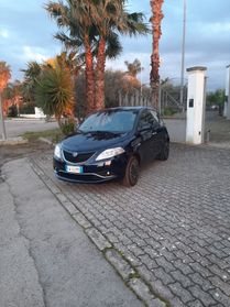 Lancia Ypsilon 1.2 69 CV 5 porte S&S Gold