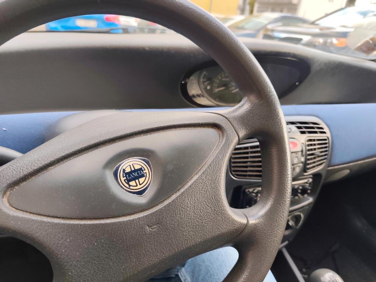 Lancia Y 1.2i cat LS