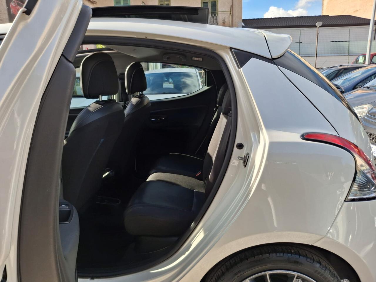 Lancia Ypsilon 1.3 MJT 16V 95 CV 5 porte S&S Platinum