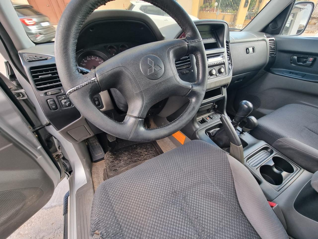 Mitsubishi Pajero 3.2 16V DI-D 3p. GLX