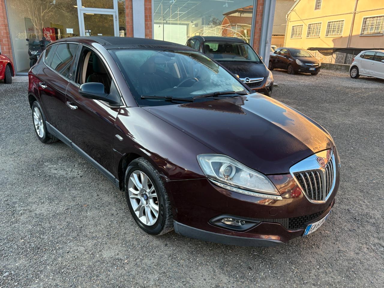 Lancia Delta 1.6 Multijet -Cambio Automatico