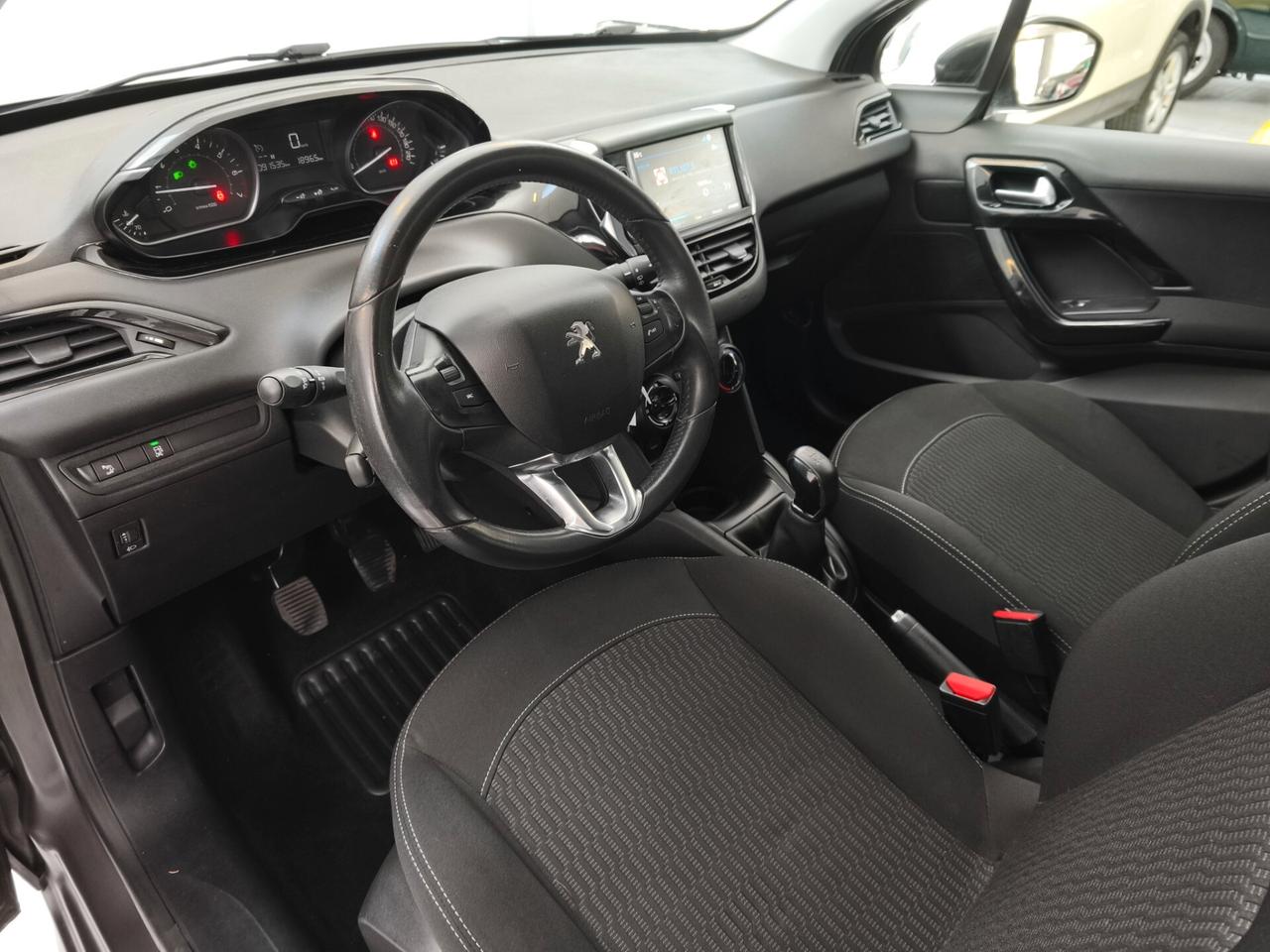 Peugeot 208 PureTech 82 5p. GPL Active