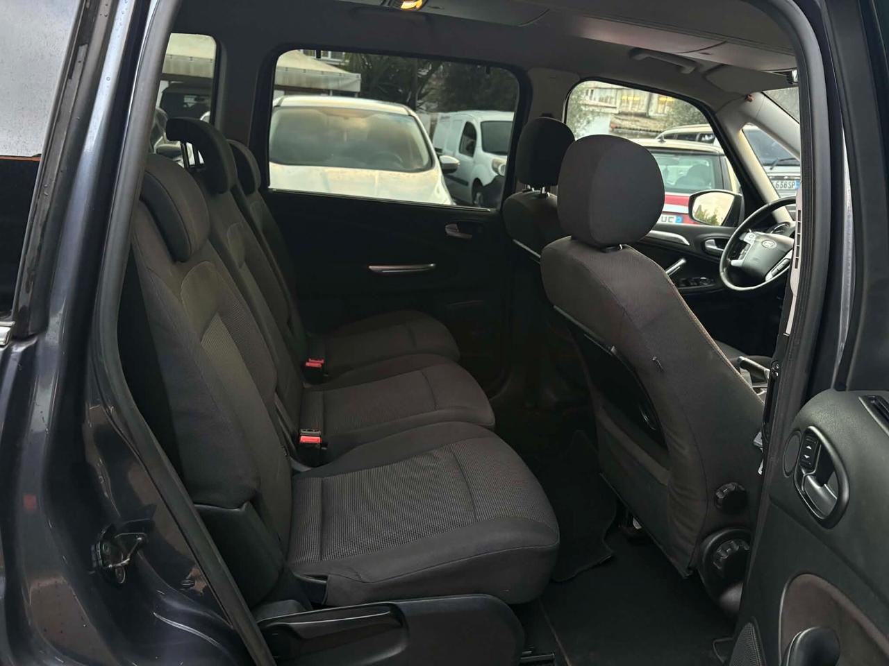 Ford Galaxy 2.2 TDCi 175 CV Ghia 7 POSTI