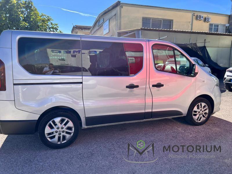 Renault Trafic T27 2.0 dCi 120CV PC-TN Intens