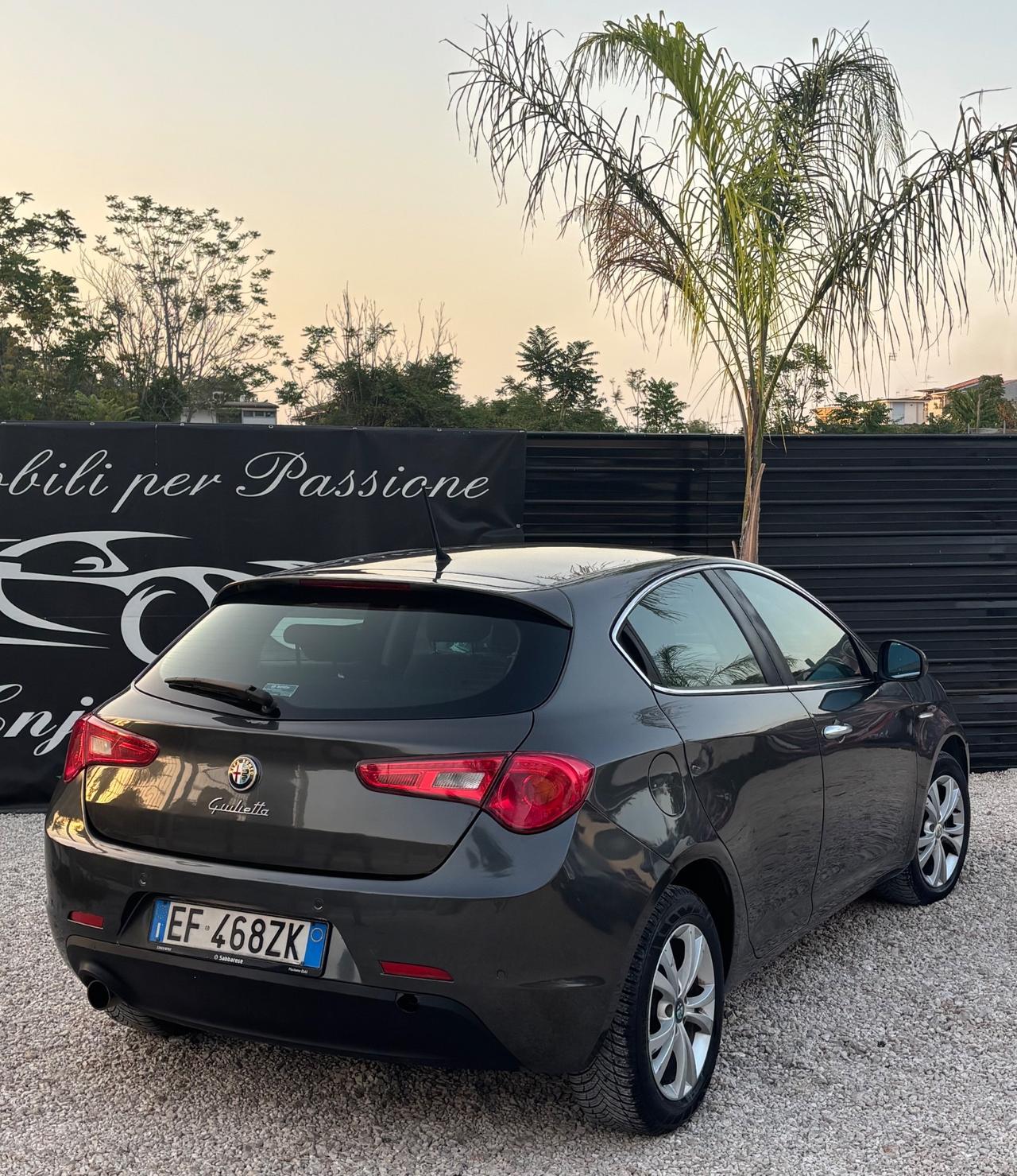 Alfa Romeo Giulietta 1.6 JTDm-2 105 CV Exclusive