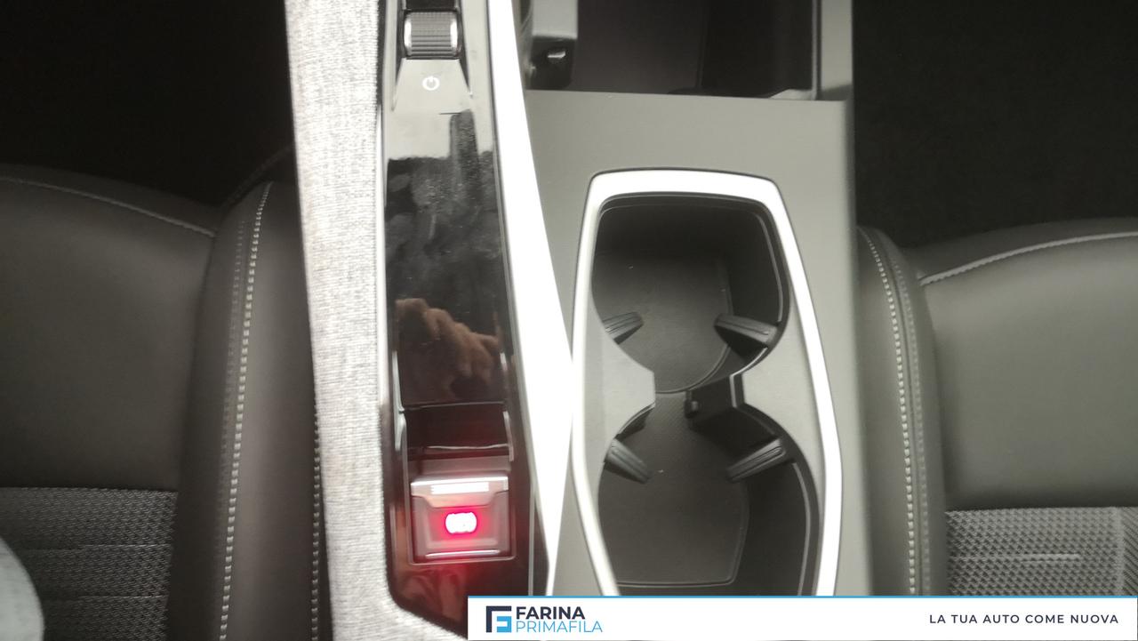 PEUGEOT Nuova 3008 GT - Hybrid 136 E-DCS6