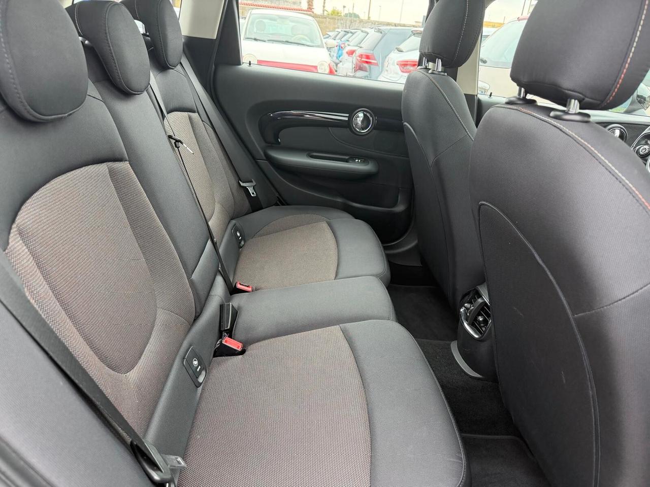 Mini Cooper D Clubman 2.0 Business Automatica-2017