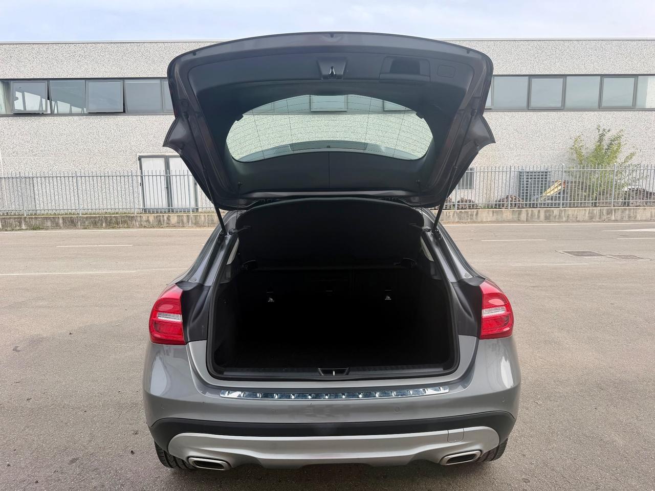 Mercedes GLA180d 197.000km 2016 euro6 neopatentati