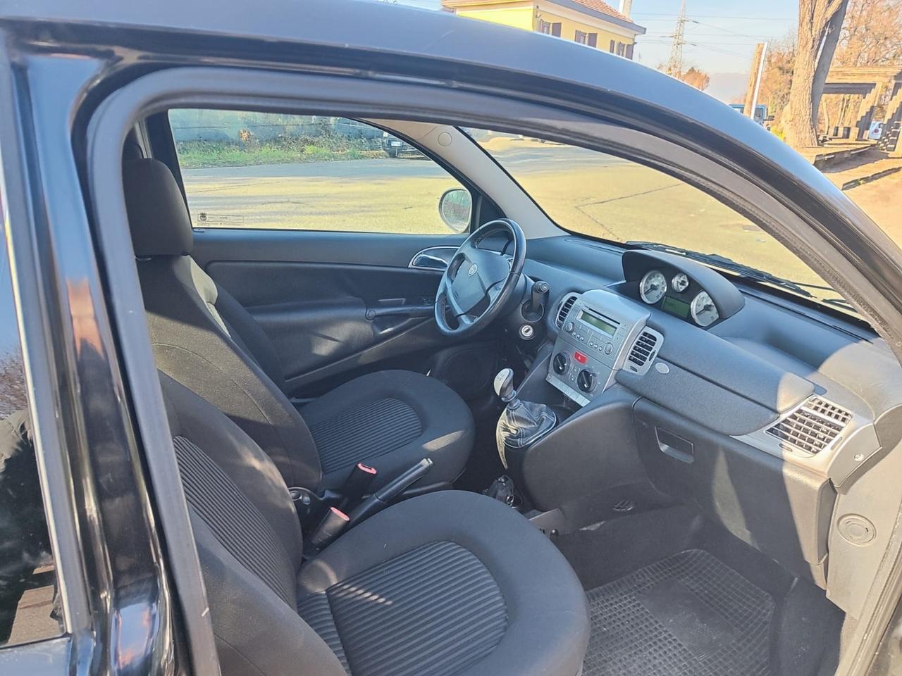 Lancia Ypsilon 1.4 Argento