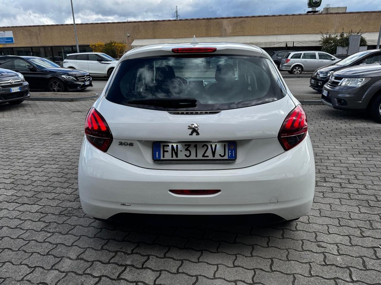 Peugeot 208 BlueHDi 75 5 porte Allure