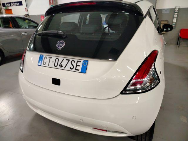 LANCIA Ypsilon 1.0 70cv Hybrid Platino PROMO