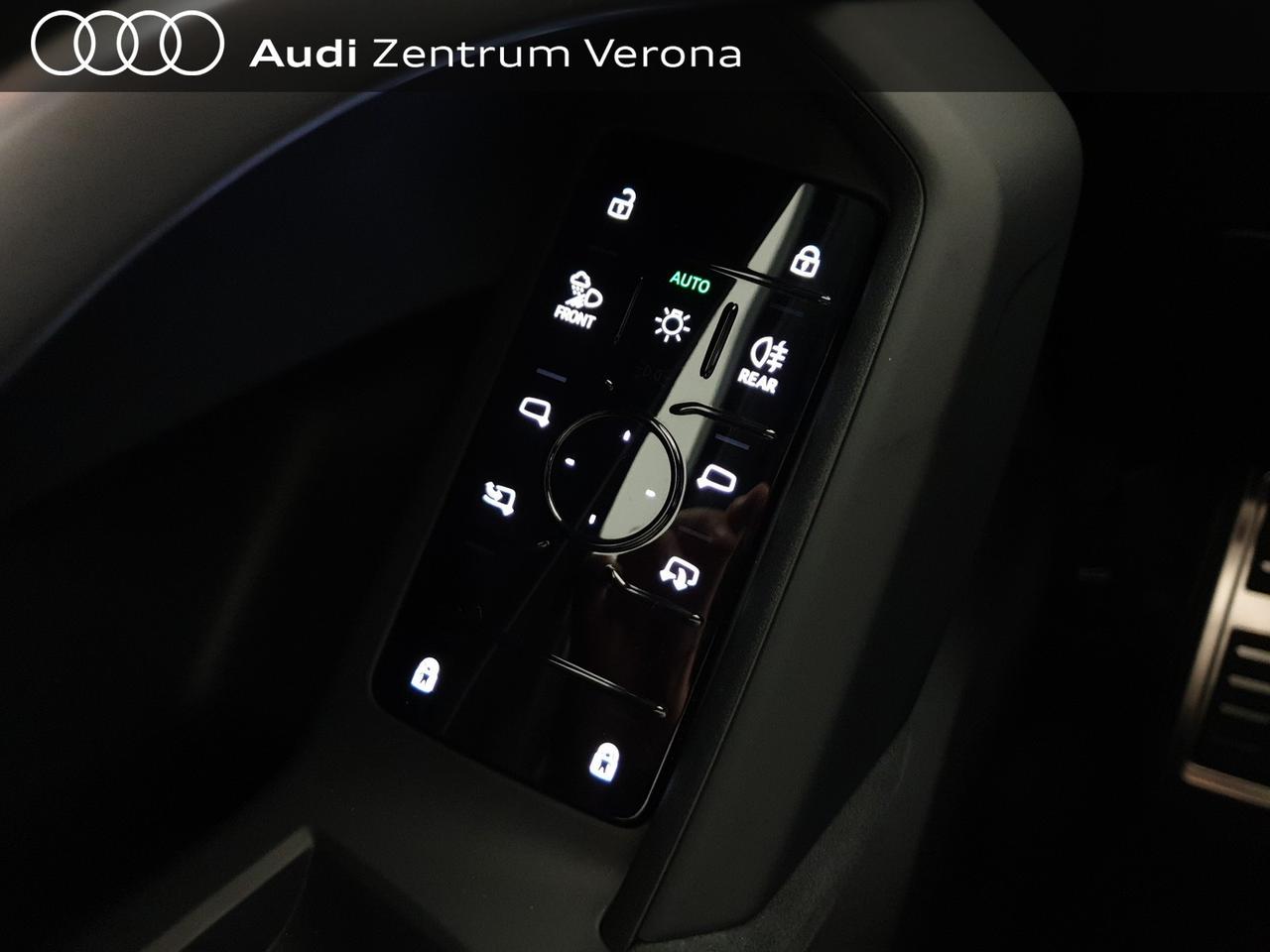3.0TFSI 367CV quattro S troni Sport Attitude