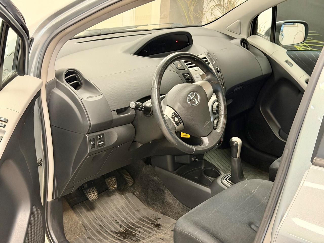 Toyota Yaris 1.4 D-4D 5 porte Navi