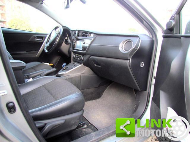 TOYOTA Auris 1.8 Hybrid Active plus