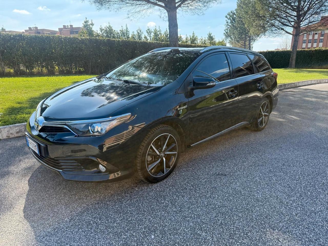 Toyota Auris touring sport ibrida