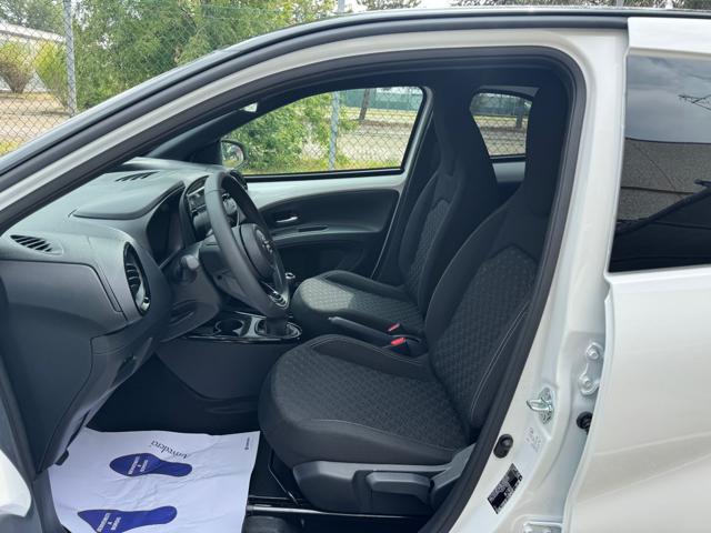 TOYOTA Aygo X 1.0 VVT-i 72 CV 5 porte Trend BICOLOR KM.0