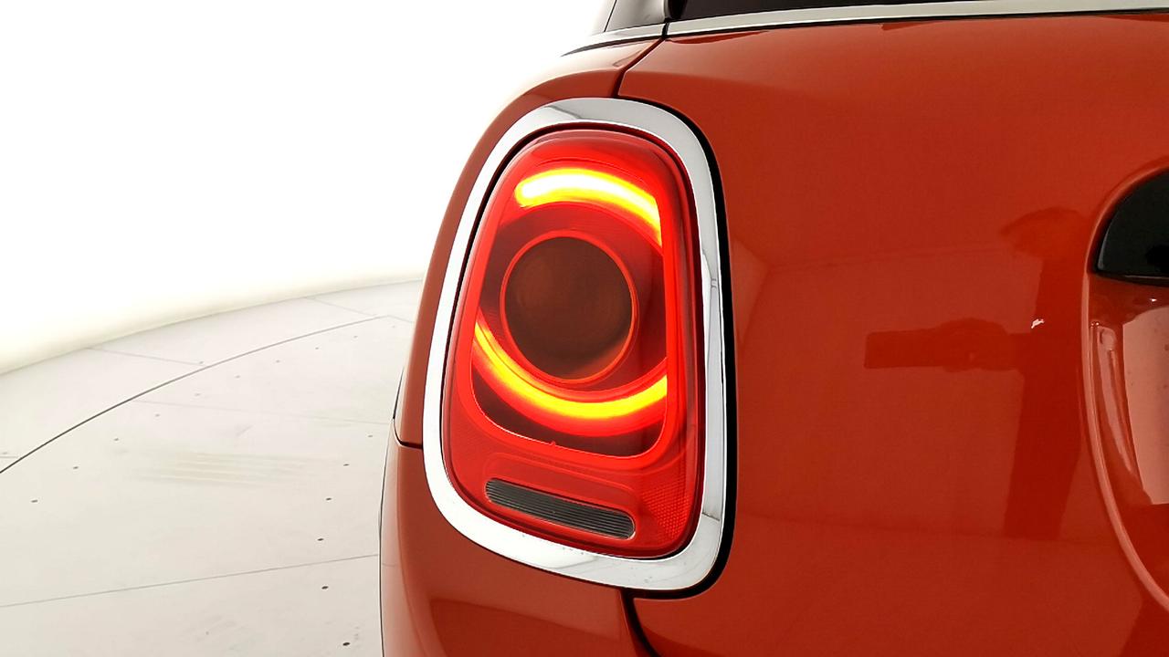 MINI Mini IV F55 2018 5p - Mini 5p 1.5 Cooper D